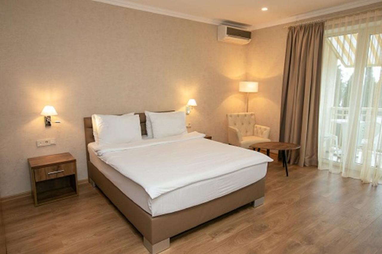 Amza Park Hotel Gagra Exterior foto